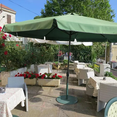 Hotell Hostellerie Aspremont 2*