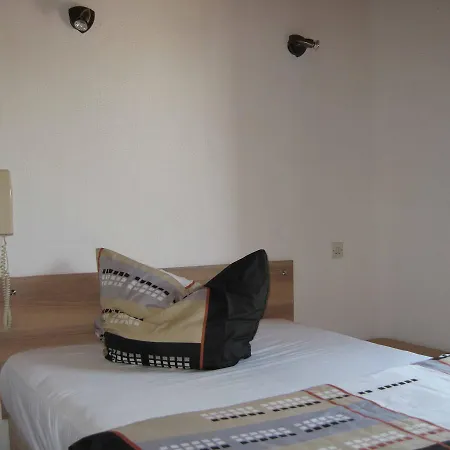 Hotell Hostellerie Aspremont 2*